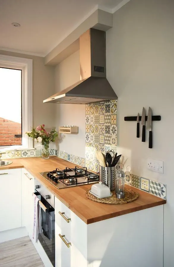 Holiday home Charming Three Bed Home Near City Centre And Hospital Southampton