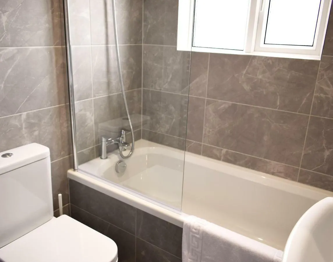 Charming Three Bed Home Near City Centre And Hospital Southampton Holiday home
